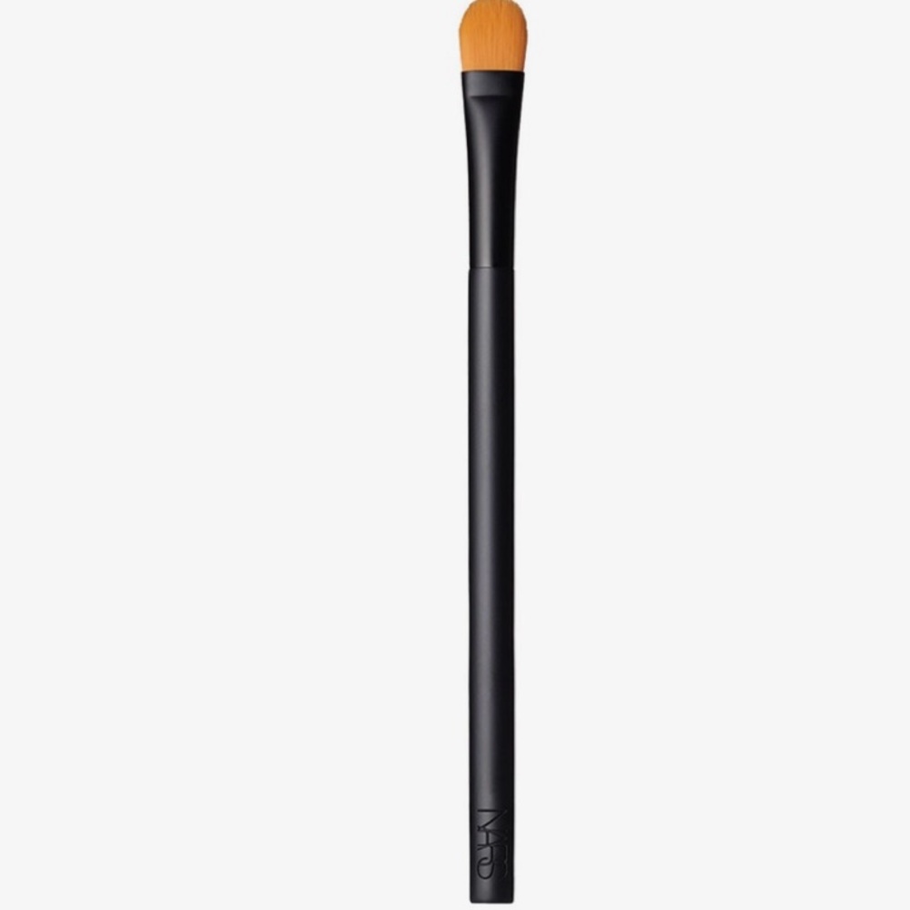Nars #12 cream blending brush